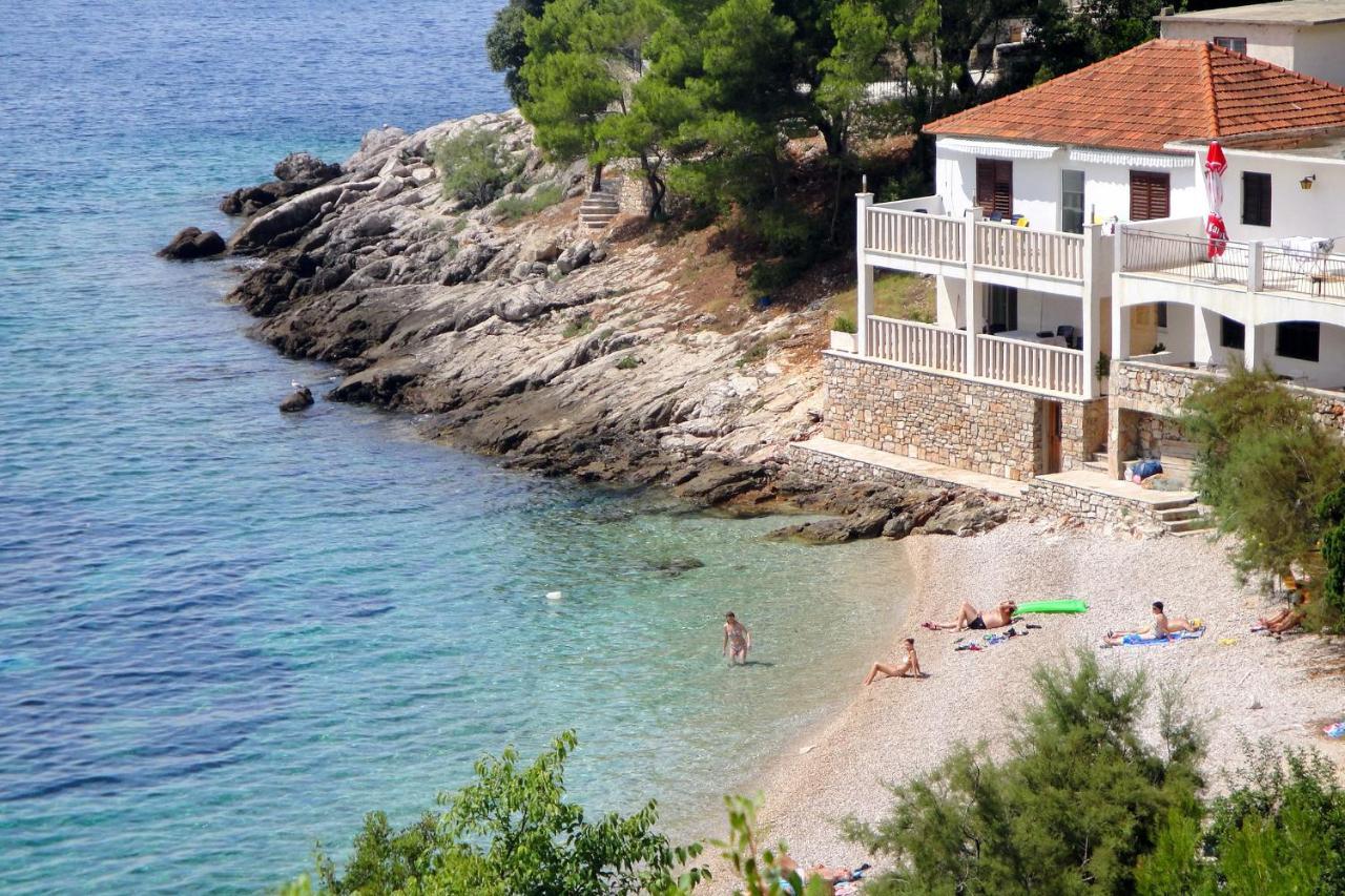 Seaside Secluded Apartments Cove Tvrdni Dolac, Hvar - 12655 Gdinj エクステリア 写真