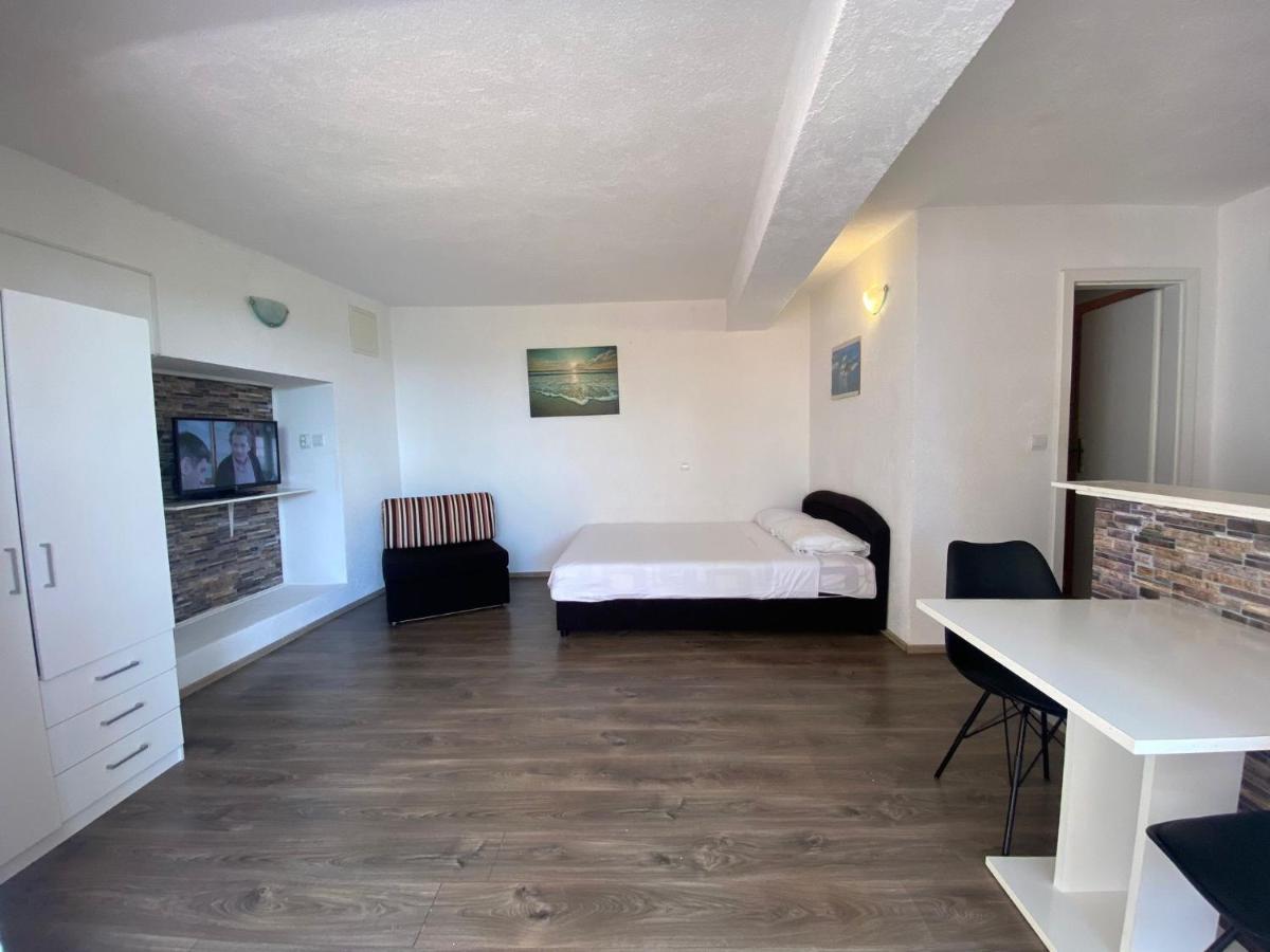 Seaside Secluded Apartments Cove Tvrdni Dolac, Hvar - 12655 Gdinj エクステリア 写真