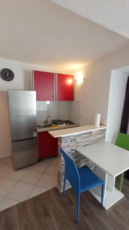 Seaside Secluded Apartments Cove Tvrdni Dolac, Hvar - 12655 Gdinj エクステリア 写真